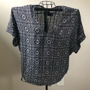 Black and White Top - Medium
